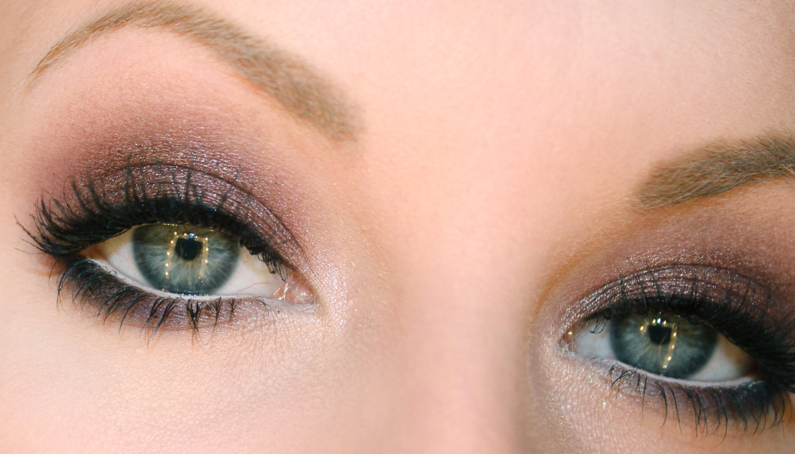 Maquillaje oscuro pero rápido