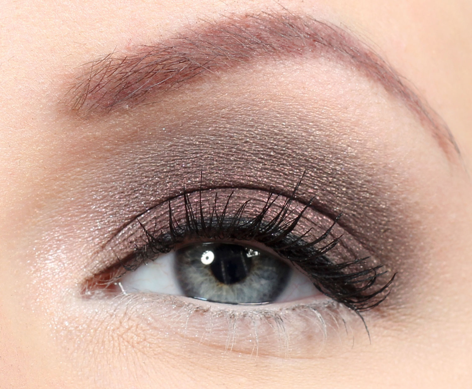 Ojo ahumado elegante