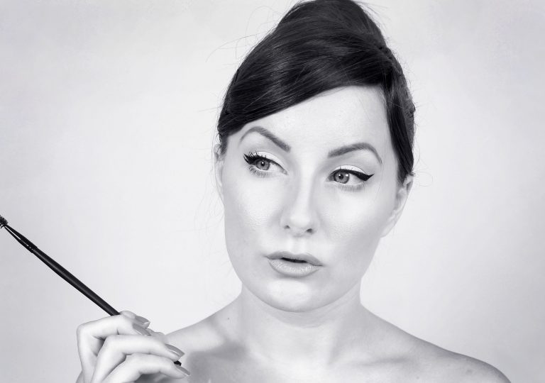 Tutorial de maquillaje de Audrey Hepburn