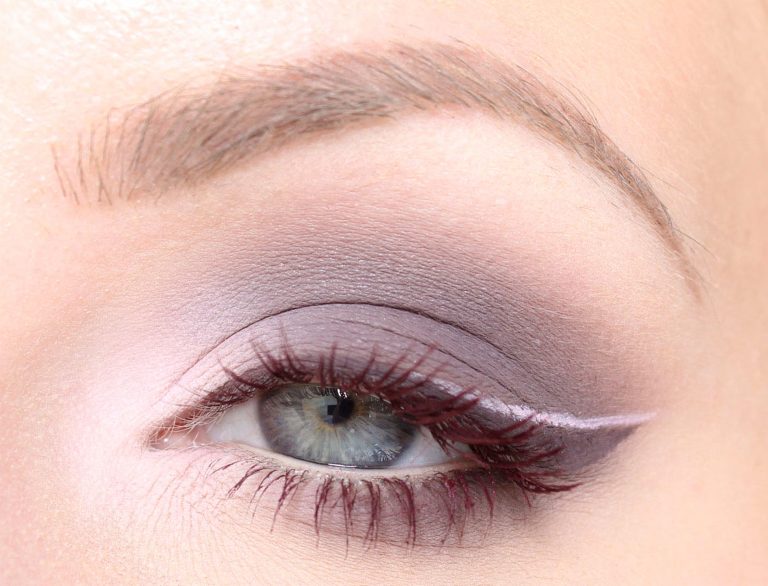 Maquillaje burdeos (paso a paso)