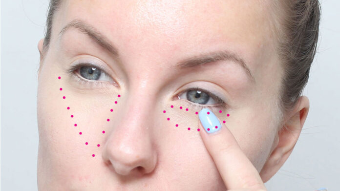 Sminka Bort Påsar Under ögonen