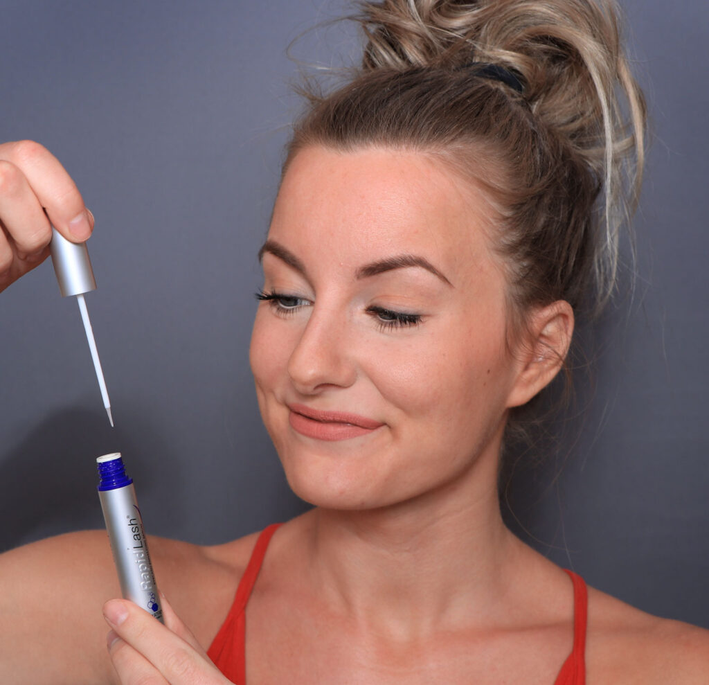 long eyelashes, serum, use, application, makeup tips, lashes, grow, tips